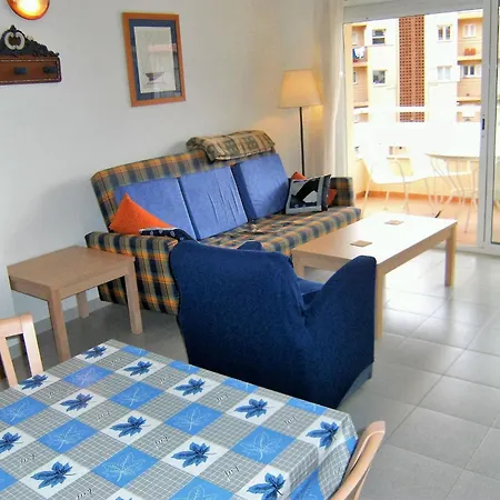 Victoria Park 2-1 Apartment *